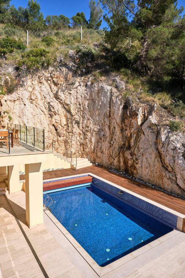 Diamond By Cap Vermell Estate