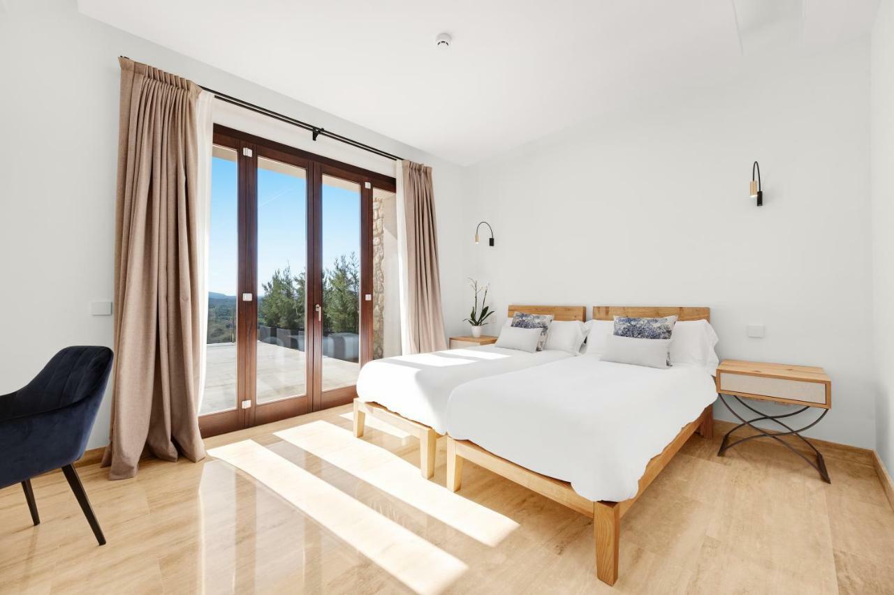 Diamond By Cap Vermell Estate Villa *